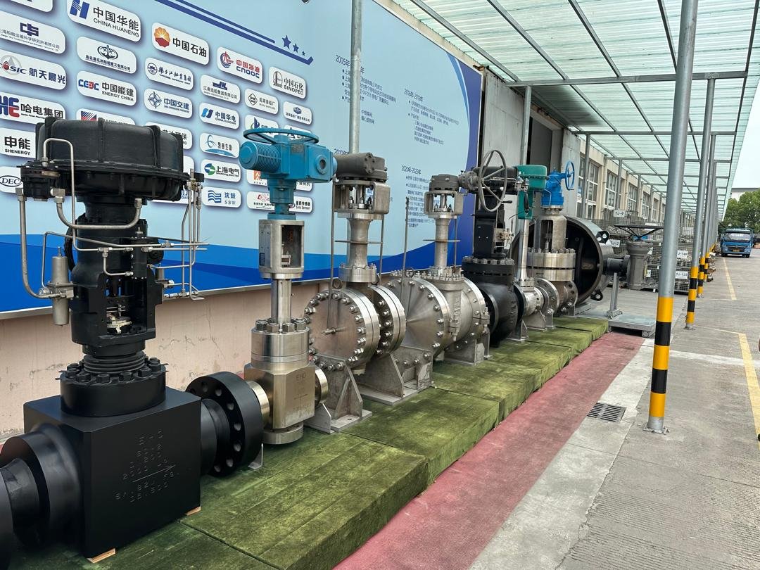 Linha de válvulas industriais Zhongdi em exposição na fábrica